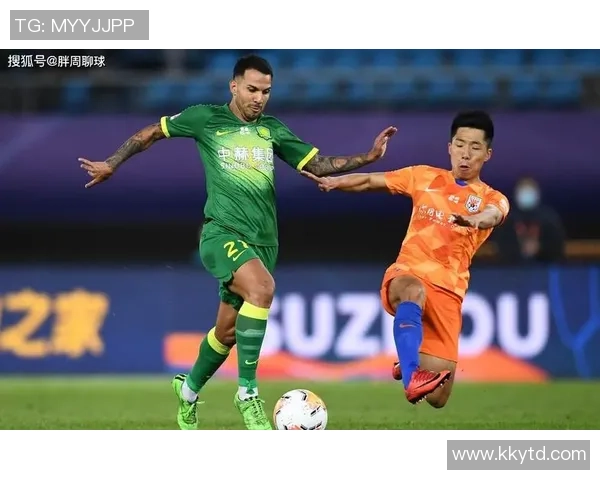 国安与鲁能激战22轮赛场争夺胜利荣耀的精彩对决